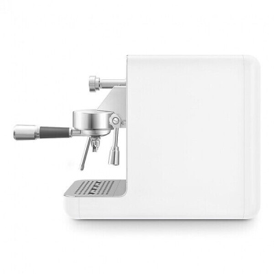 Кофемашина-эспрессо Smeg EMC02WHMEU